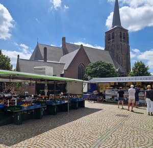 markt moergestel