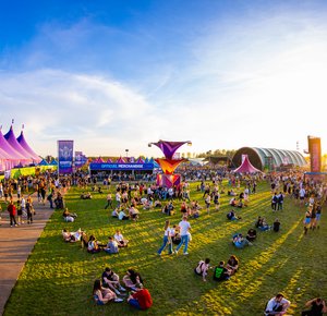 Overzicht festival terrein Rebirth