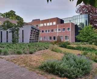 Gemeentekantoor achterkant