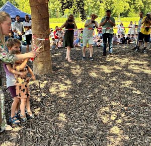 Willem van der Aa-park geopend door wethouder en twee kinderen