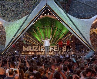 Muziekfeest op het plein