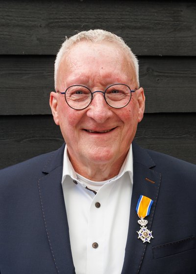 De heer Con van Beckhoven De heer Con van Beckhoven
