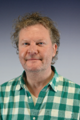 Trouwambtenaar Dick van der Maat